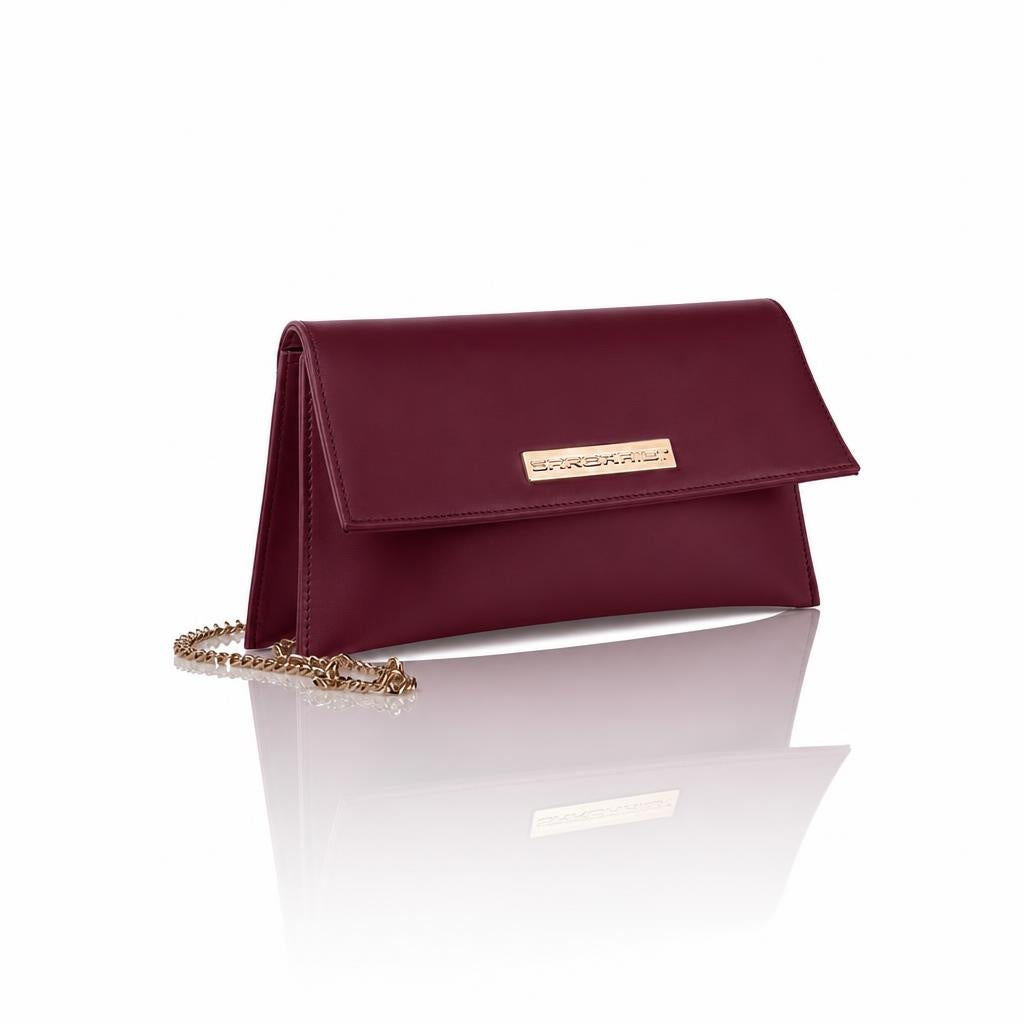 Laura – Pochette artigianale in pelle di vitello con patta