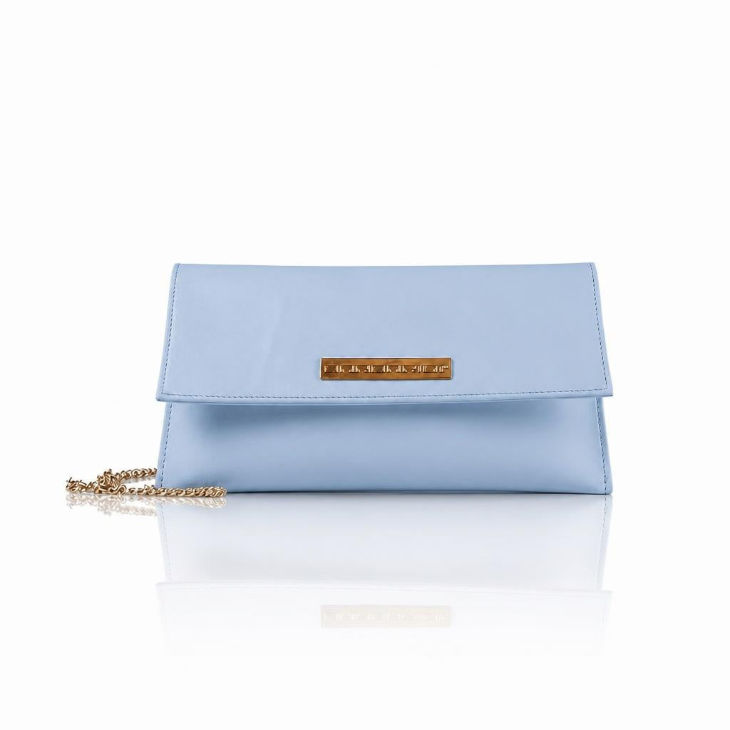 Laura – Pochette artigianale in pelle di vitello con patta