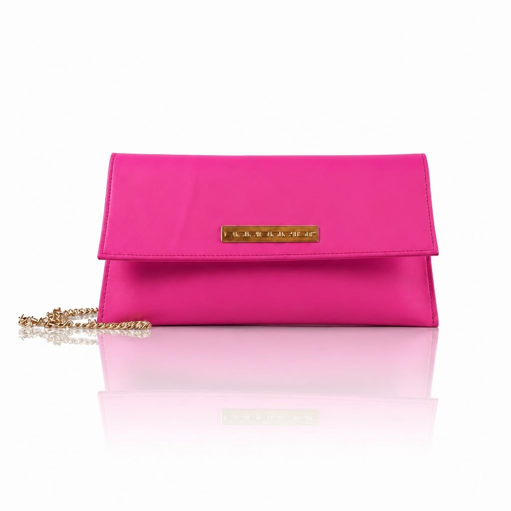 Laura – Pochette artigianale in pelle di vitello con patta