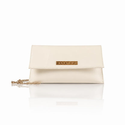 Laura – Pochette artigianale in pelle di vitello con patta