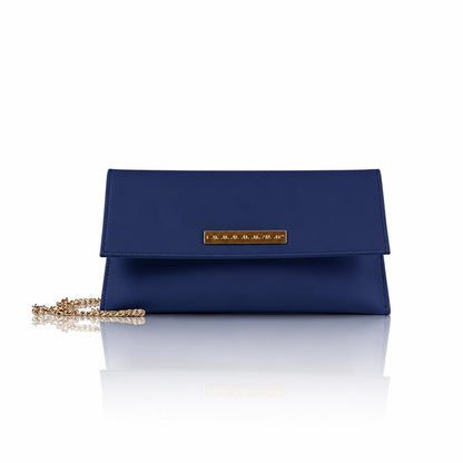 Laura – Pochette artigianale in pelle di vitello con patta