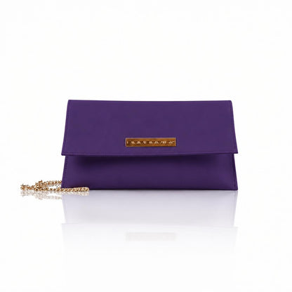 Laura – Pochette artigianale in pelle di vitello con patta