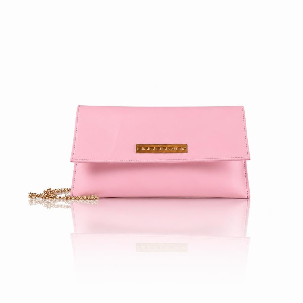 Laura – Pochette artigianale in pelle di vitello con patta