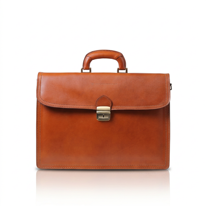 Borsa 24 ore Ferdinand in pelle di vitello pieno fiore color cuoio, vista frontale con manico rigido e chiusura a scatto con serratura.⠋